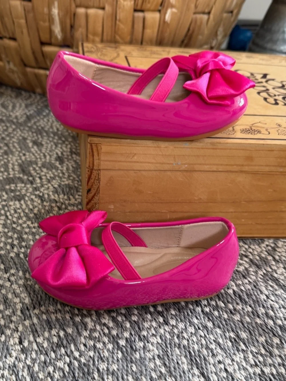 New Boutique Toddler Girl Dress Shoes Pink Bow Front Comfort Padding Size 6.5